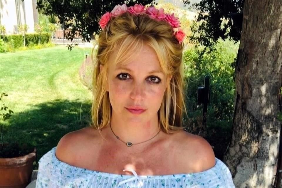 Una jueza decidirá este viernes si llega a su fin la tutela que se ejercía sobre Britney Spears desde hace 14 años.