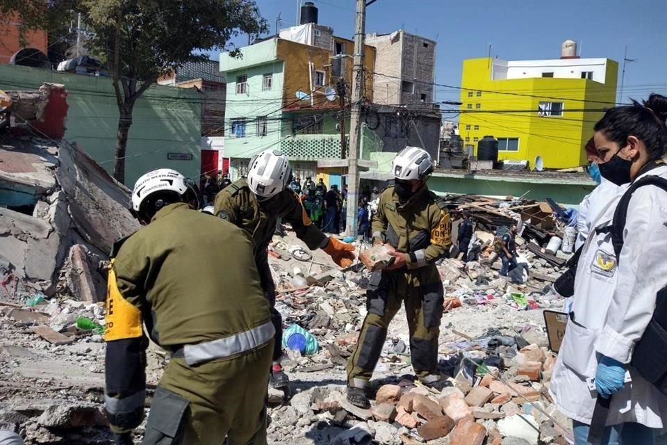 EL Ejército desplegó a 102 elementos, de los cuales, 16 pertenecían al Equipo de Respuesta Inmediata a Emergencias o Desastres (ERIED).  