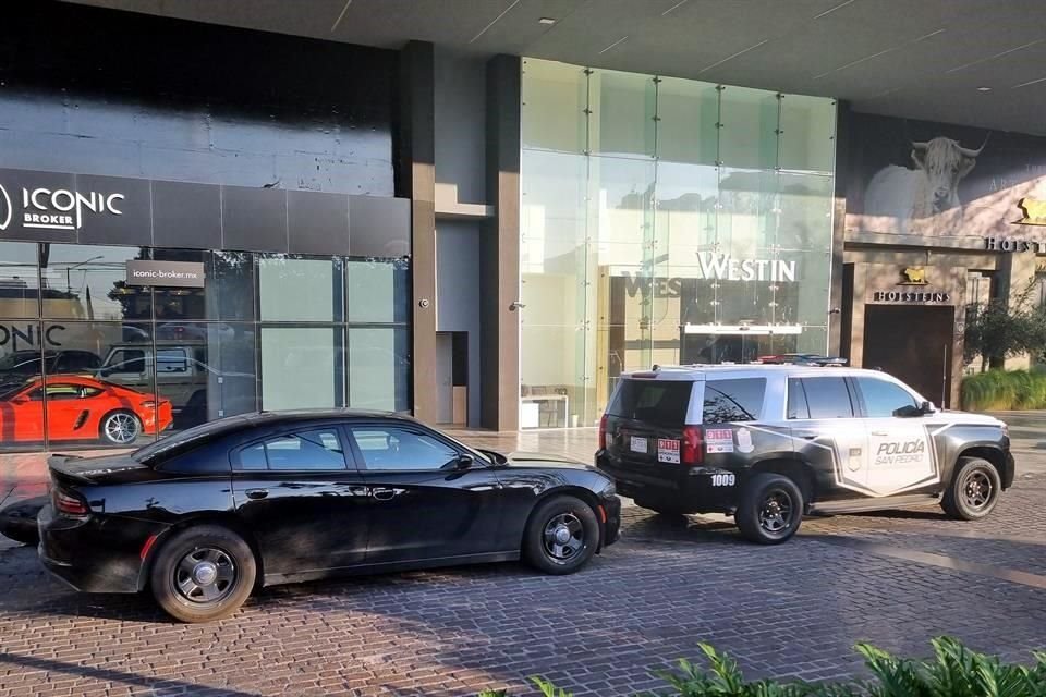 El domingo, una huésped del hotel Westin reportó a las autoridades el robo de un anillo, un reloj y unos tenis
