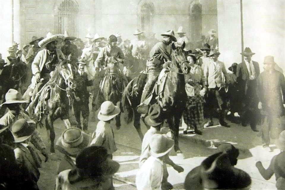 Las actividades del Coloquio 'Letras e ideas sobre el Porfiriato y la Revolución' son de entrada libre, pero es necesario previo registro en cultura.uanl.mx.