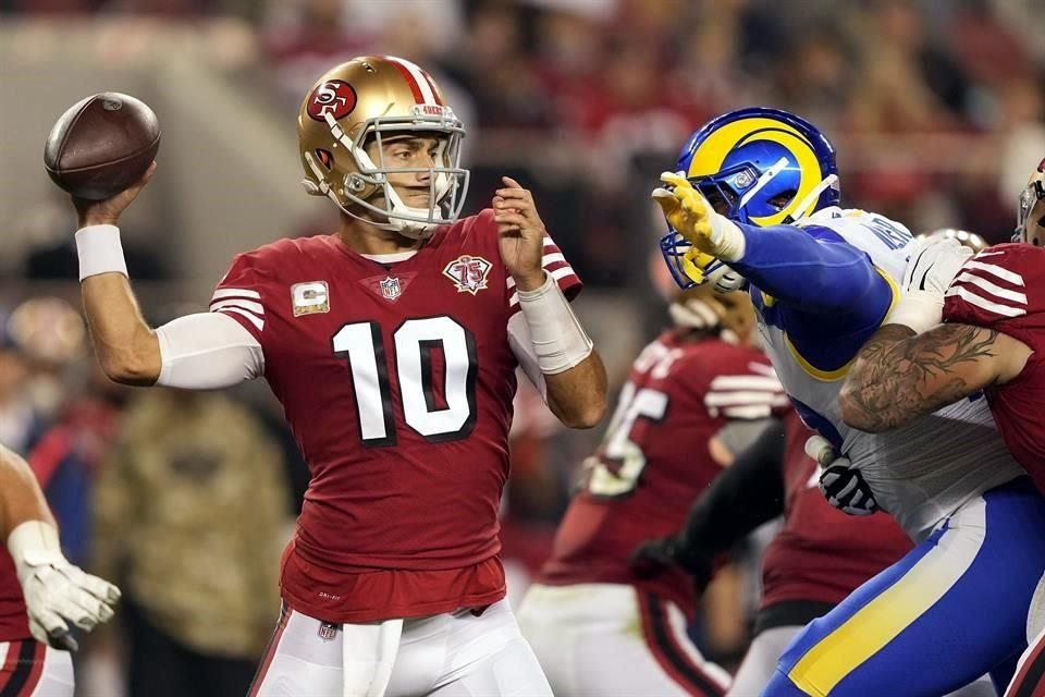Jimmy Garoppolo tuvo una buena actuación ante su afición.