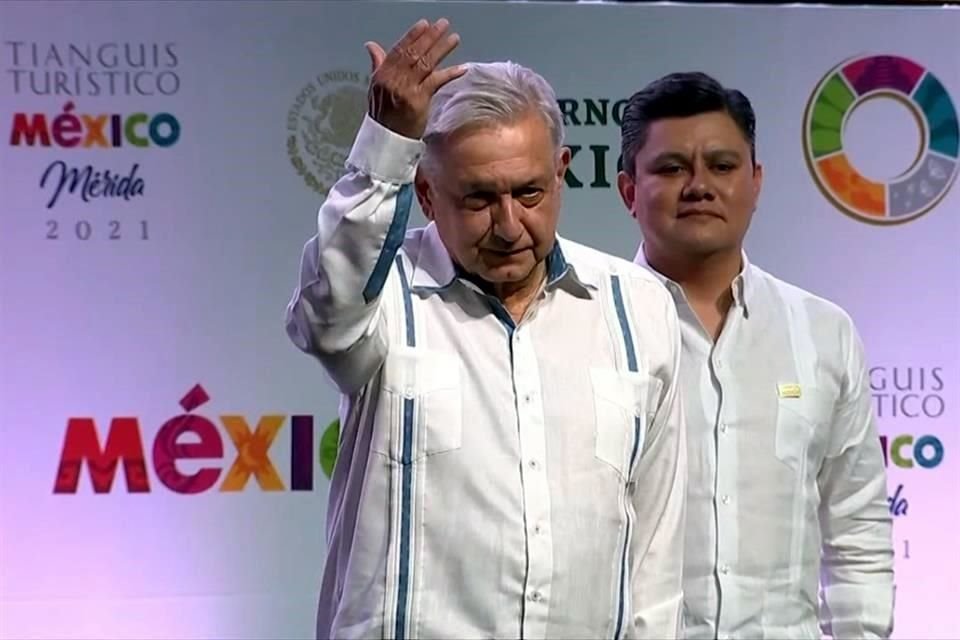 AMLO participó en la inauguración del Tianguis Turístico México, en el Centro de Convenciones de Yucatán.