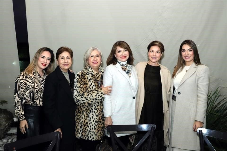 Griselda Parra, Mercedes Chabrand, Celina Chabrand, Gaby Chabrand, Ana Lorena Guzmán y Gabriela Rodríguez