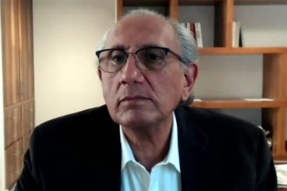 José Antonio Romero Tellaeche se declaró nuevo director del CIDE, pese a que no ha sido nombrado oficialmente ni avalado por el Presidente.
