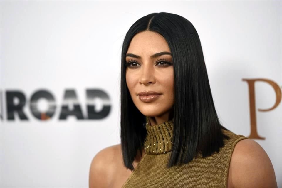 Doce sospechosos serán juzgados en París por el robo de joyas de Kim Kardashian ocurrido en 2016.