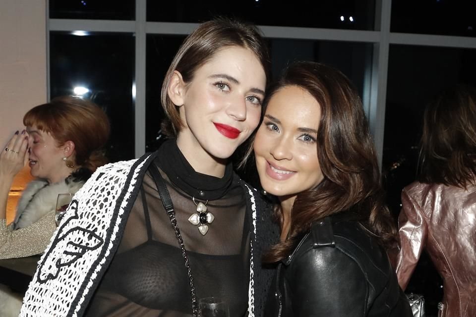 Tessa Ia y Adriana Louvier también convivieron en el festejo.