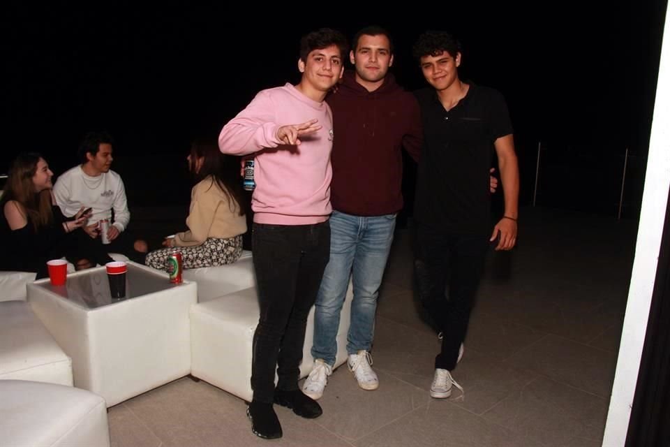 Andrés Cenoz, Gustavo Petz y Axel Castaeira