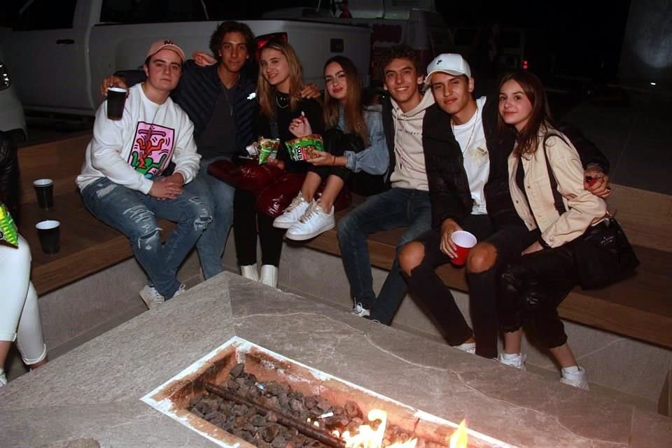 Guillermo Guajardo, Farid Sade, Lenny Terán, Andreas Zermeño, Luis Martínez, Benito Martínez y Abril Villafuerte