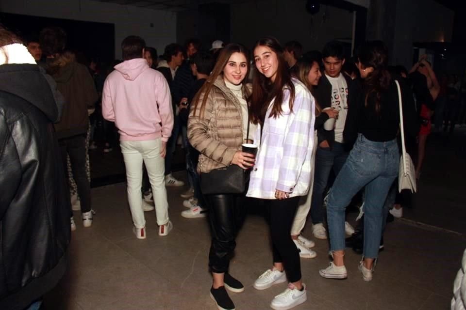 Paola Guajardo Flores y Katya Guajardo Flores