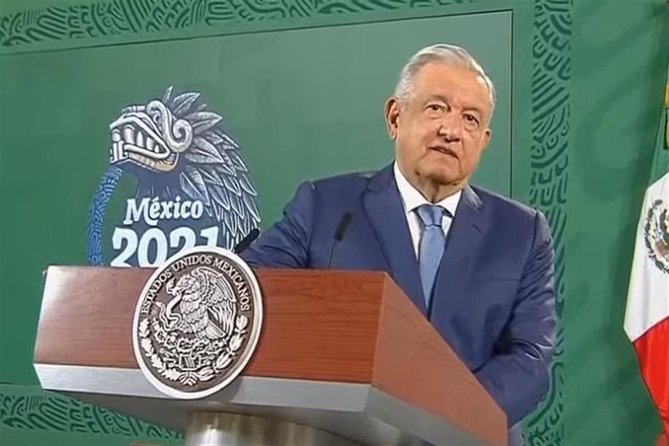 Decreto de AMLO para blindar obras del Gobierno busca crear 'un estado de excepción' o dar carta para eludir la ley, dijeron abogados.