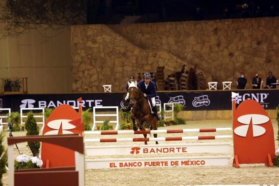 José Antonio Castelazo y  'Kentucky'