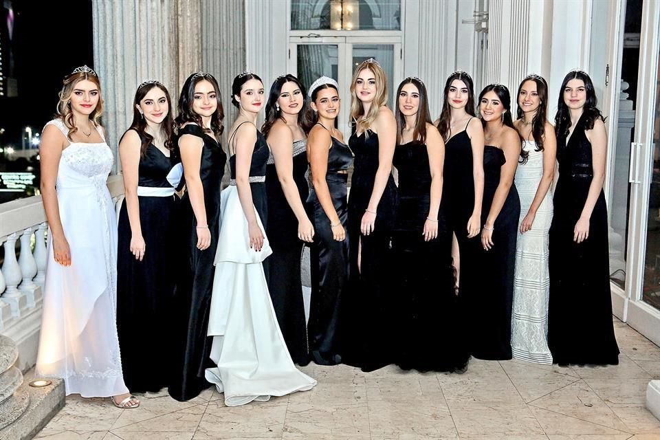 Fernanda Madrigal, Celeste Alejandro, Regina Serna, Liliana Navarrete, Diamantina Barragán, Romina Maldonado, Maky Serna, Isabella González, Sofía Orozco, Emma Saldívar, Daniela Cantú e Ivanna Santos