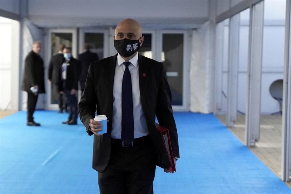 El Secretario de Salud británico, Sajid Javid, informó que se han identificado en el país al menos dos casos de nueva variante Ómicron.