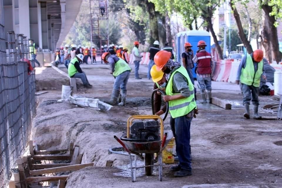 El Gobierno de la Ciudad de México detalló que el avance de la obra del Trolebús Elevado es de 85 por ciento.