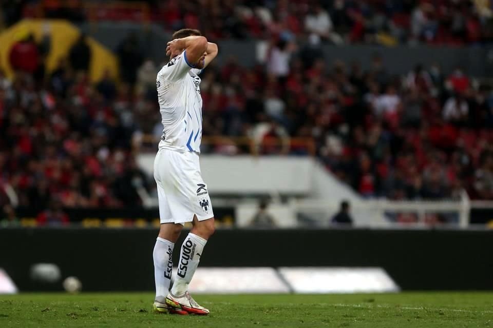 No fue suficiente para los Rayados, pues por la mejor posición en la tabla avanzaron los rojinegros.
