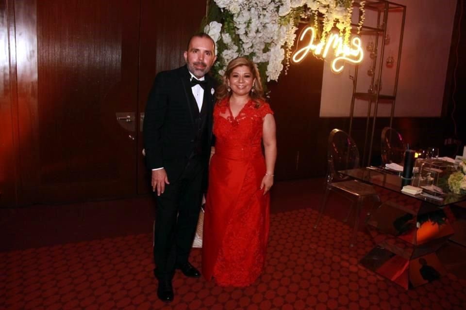 Juliàn Quiroga Almaguer y Marìa Griselda Vela de Quiroga