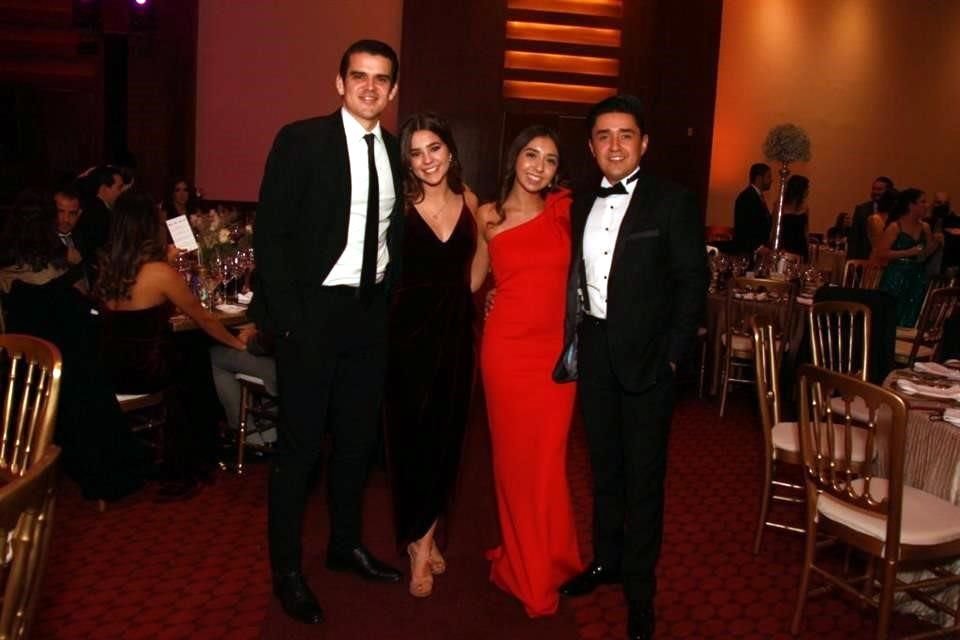 Alejandro Robles, Daniela Gonzàlez, Sofìa Juàrez y Ricardo Licea