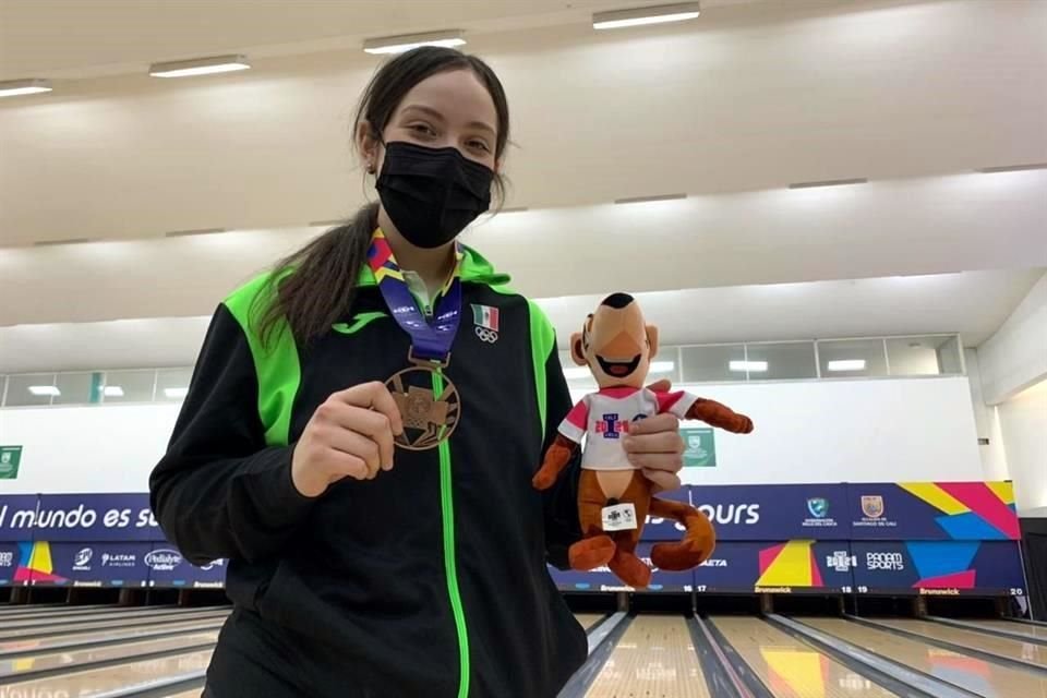 Andrea Pérez afirma que el boliche es un deporte.