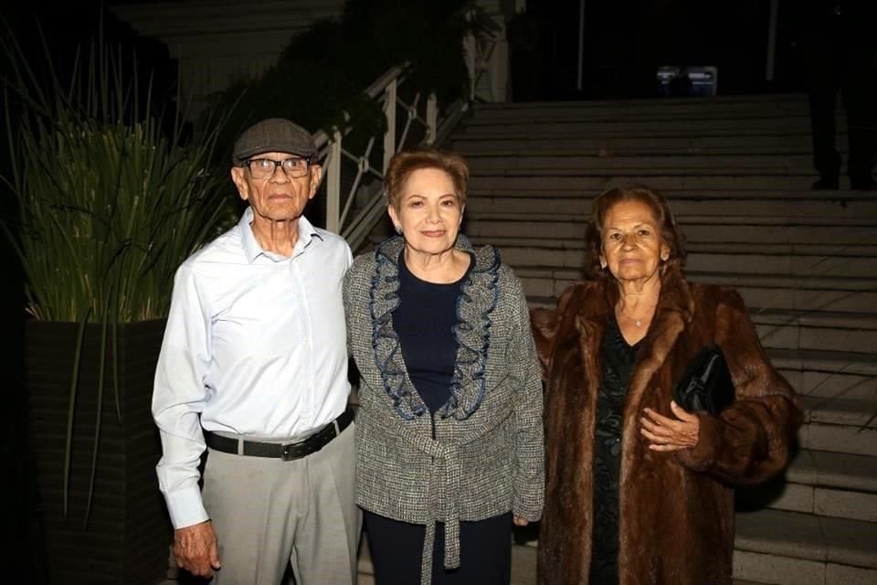 Jaime Chávez, Gloria Ramos de Chávez y María del Carmen Murguía Rodríguez