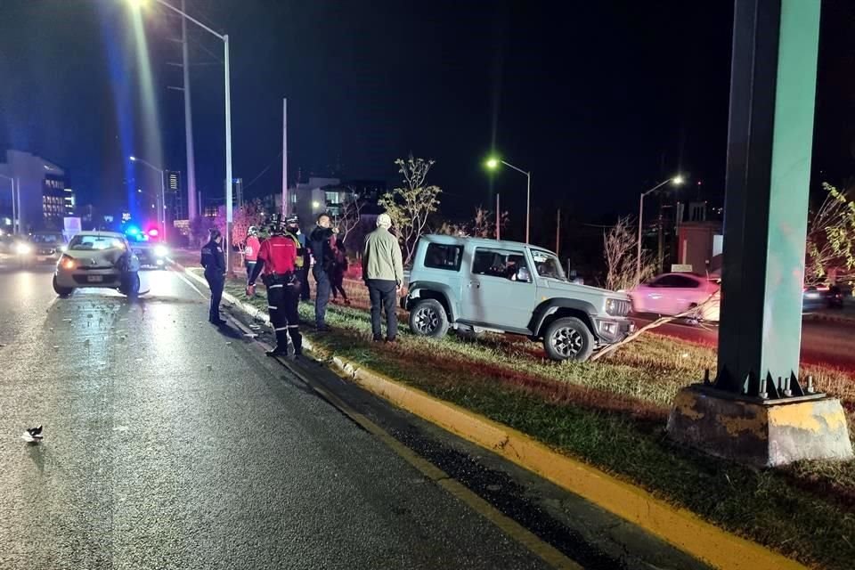 El percance ocurrió en la Avenida Lázaro Cárdenas a la altura de la calle Río Tamuín, en el sector Valle Oriente.
