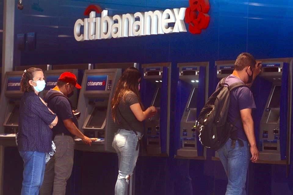 El Presidente López Obrador expresó recientemente su deseo de que los activos que se venderán de Citibanamex queden en manos mexicanas.