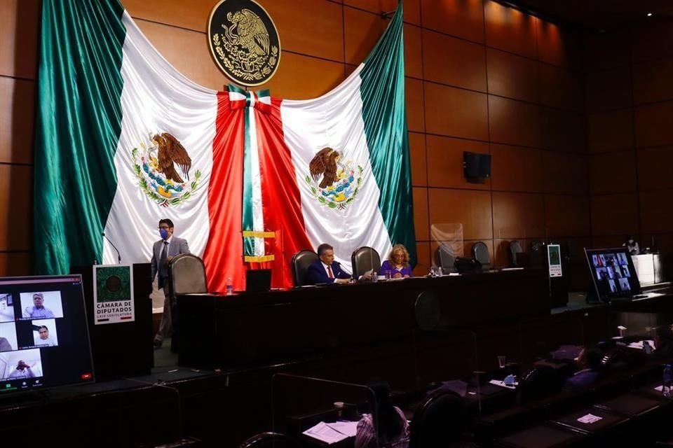 Reunión de la Comisión de Energía en la Cámara de Diputados.