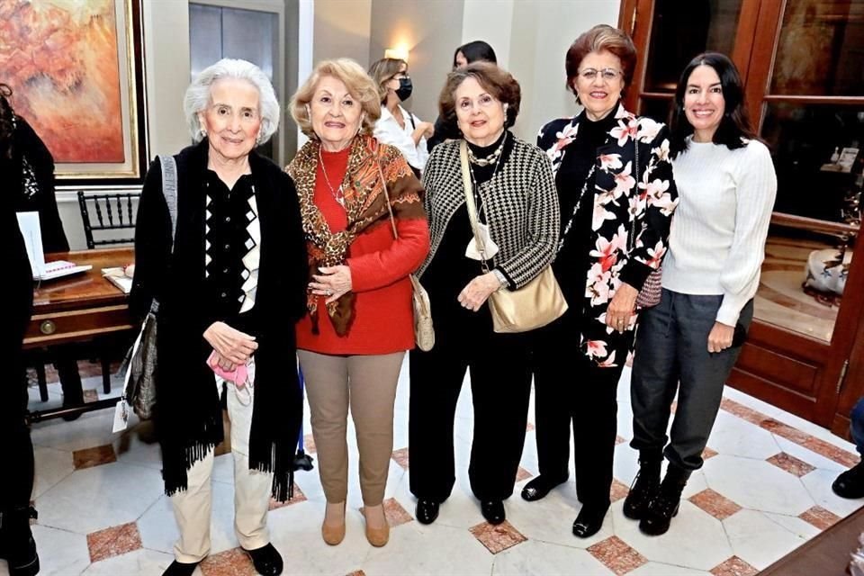 Tere Garza, Catalina Farías Parás, Mercedes Farías de Jaime, Lorena de la Garza y Sofía Acosta