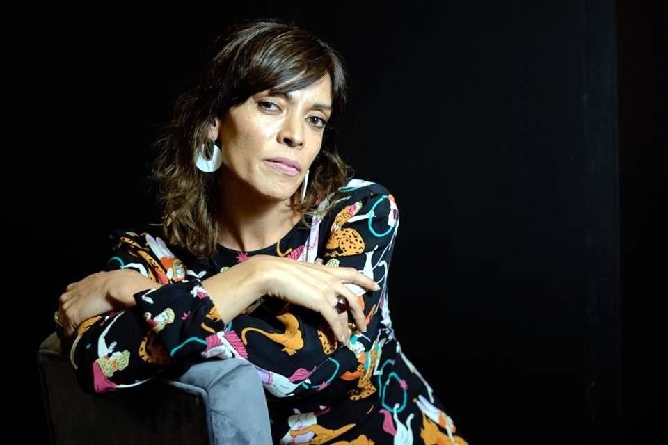 Hoy, a las 20:00 horas, Camila Sosa Villada presentará 'Las Malas' en el Salón 4 de Expo Guadalajara. Estará acompañada por Gina Jaramillo.