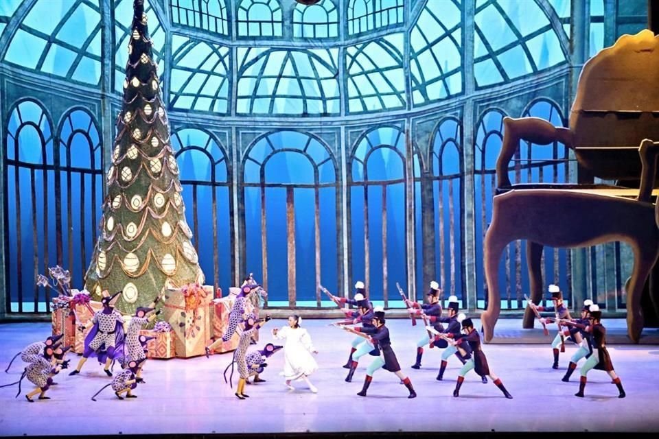 El Cascanueces se presenta hoy y mañana en el Showcenter Complex.