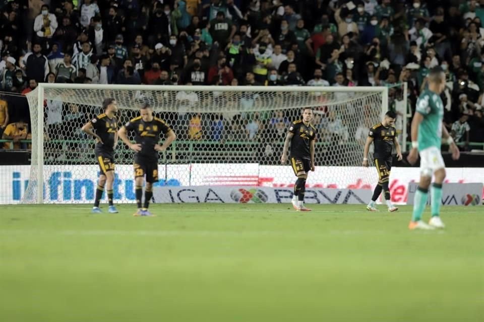 El gol de Mena fue un duro golpe anímico para los jugadores de Tigres.