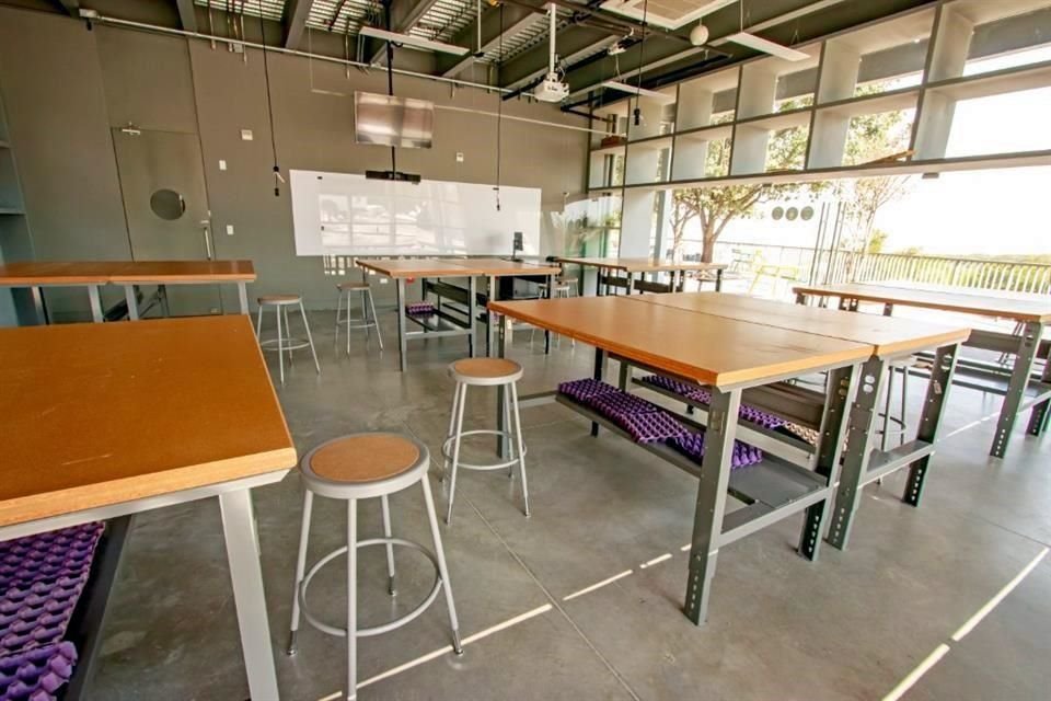 Maker Space fue creado para que los estudiantes de la Unidad San Pedro tuvieran un espacio más en donde trabajar, colaborar, innovar y buscar su mejor versión.