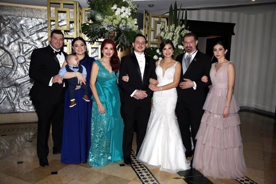 Fernando González López, Marianne Rodríguez Pineda, Fernando González Rodríguez, María Elena López de González, Fabián González López, Karenny Lizbeth Martínez Garza, Fernando González González y Deba