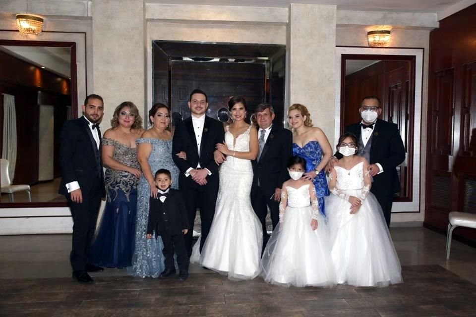 Juan de Dios Martínez Garza, Yajaira Acosta, Juan Carlos Martínez, Ada Alicia Garza García, Fabián González López, Karenny Lizbeth Martínez Garza, Juan Martínez García, Nancy Edith Martínez Garza, Edg