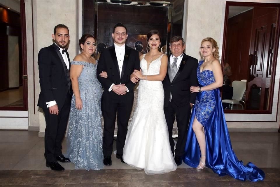 Juan de Dios Martínez Garza, Ada Alicia Garza García, Fabián González López, Karenny Lizbeth Martínez Garza, Juan Martínez García y Nancy Edith Martínez Garza