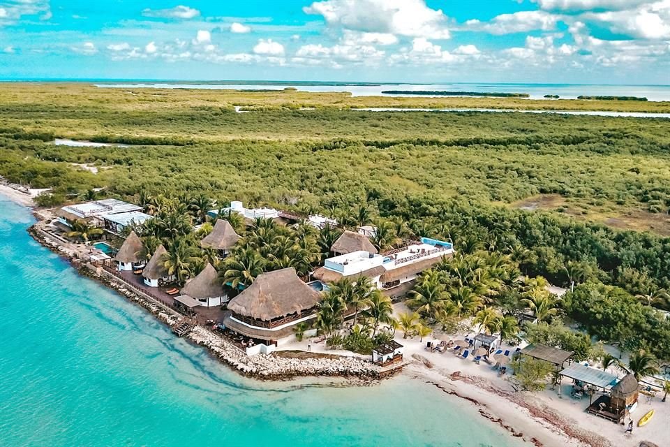 Deja atrás el estrés en la paradisíaca isla de Holbox.