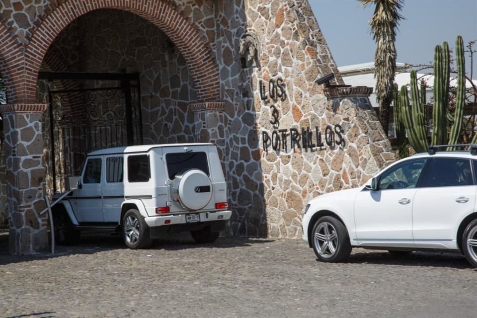 Su cuerpo será velado en su rancho, Los 3 Potrillos, en Jalisco; se espera que se le realice ahí un homenaje público.