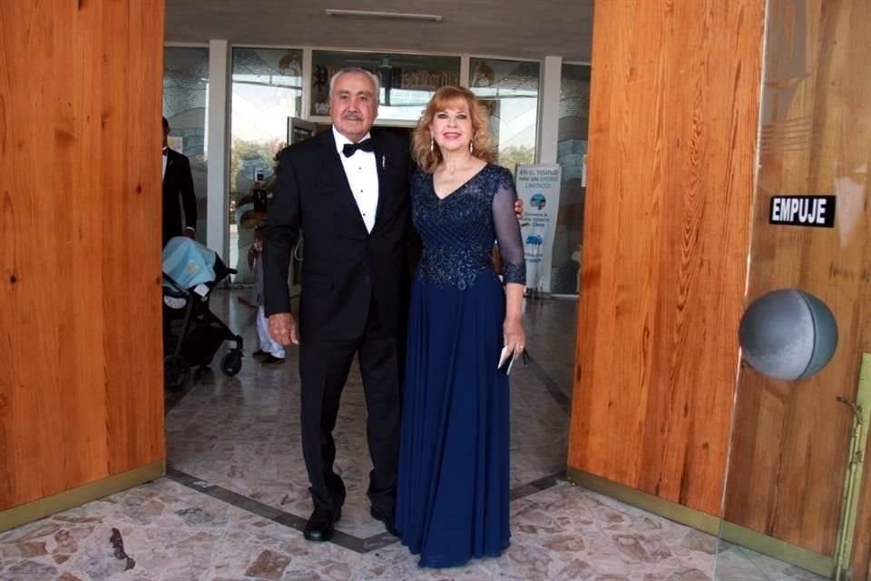José Mojica González y Yadira Irigoyen de Mojica