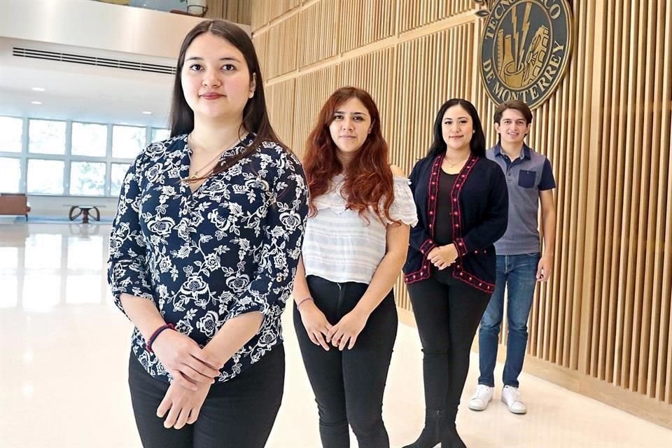 Kenia Ramírez Medina, Stephanie Mora Gutiérrez, Nancy Malagón Martínez y Nahúm Acosta Cajigas fueron apoyados por el programa Líderes del Mañana del Tec de Monterrey.