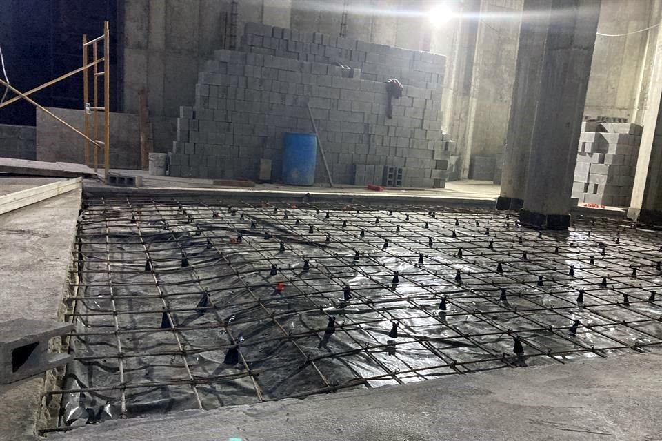 Vaciado del piso del Gabinete del Coleccionista