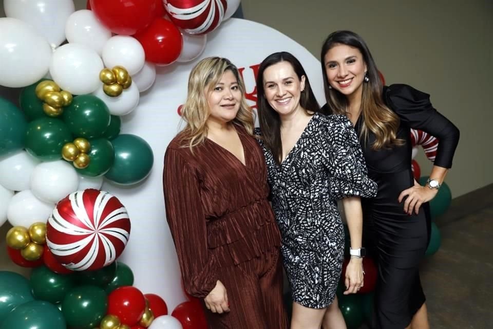 Nadia Cárdenas, Brenda de la Garza y Anette Garza de Sancho