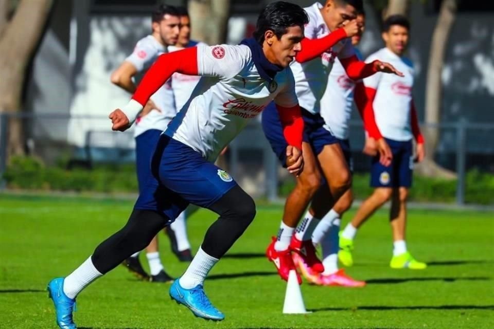 El Guadalajara cerró esta mañana su preparación para medirse al Monterrey en el Estadio BBVA.
