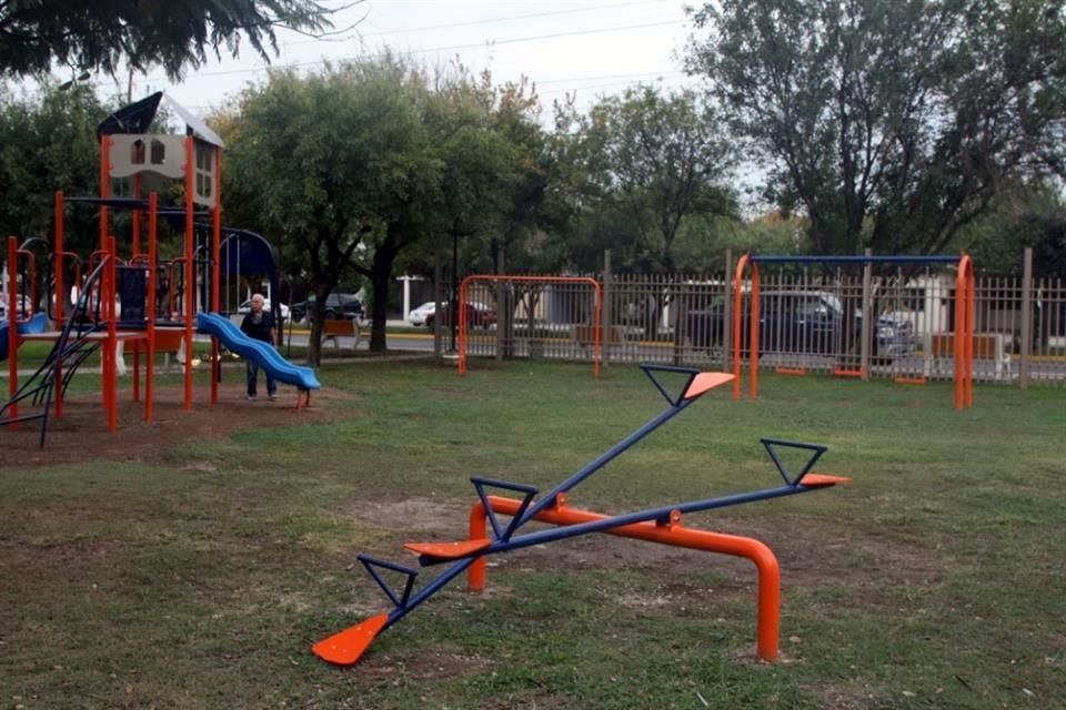 La nueva cara del parque incluyó la remodelación de bancas, luminarias y juegos recreativos.