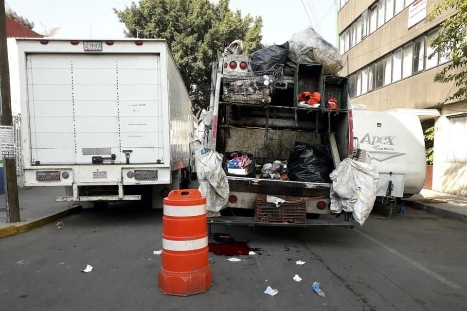 María Cristina, de 35 años, perdió las dos piernas, luego de ser atropellada por el conductor de un camión recolector de basura de la Alcaldía Cuauhtémoc.