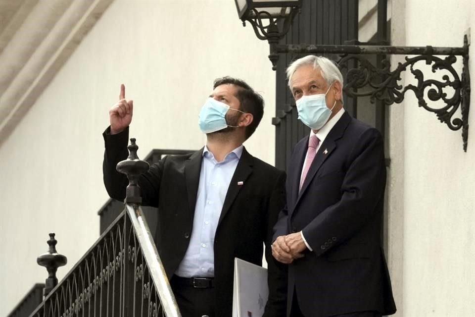 Gabriel Boric y Sebastián Piñera en el Palacio de La Moneda.