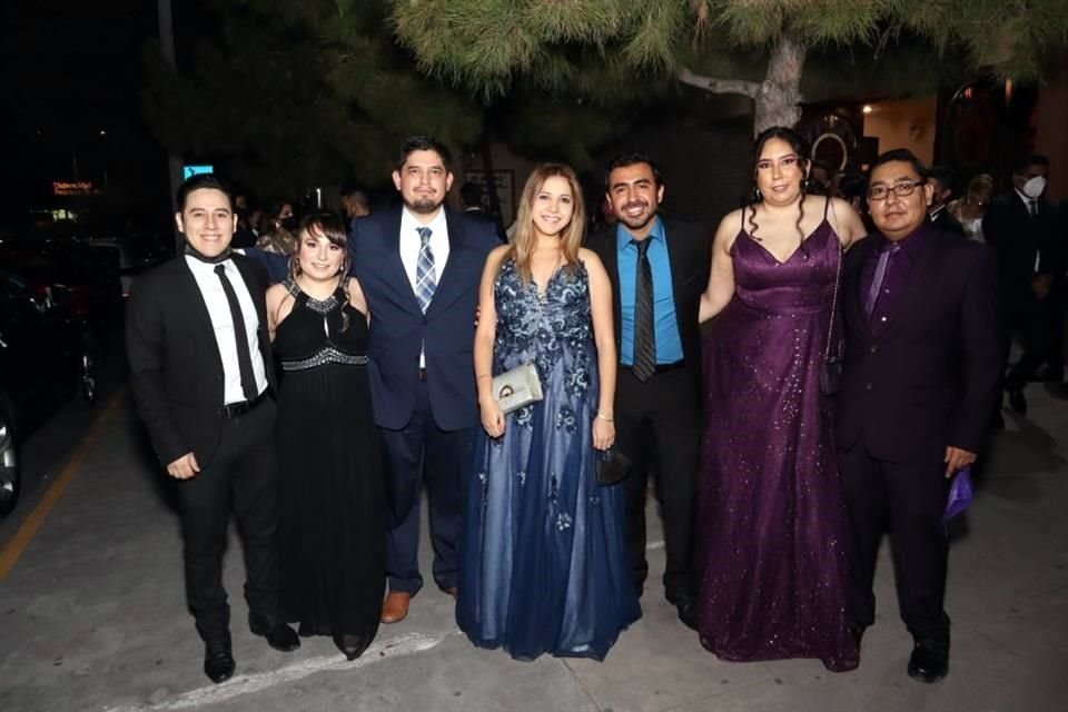 Iván Sáenz, Rebeca Garza, Jorge Bonilla, Paola Fernández, Brian Mejía, Cinthia Rocha, Cristian López
