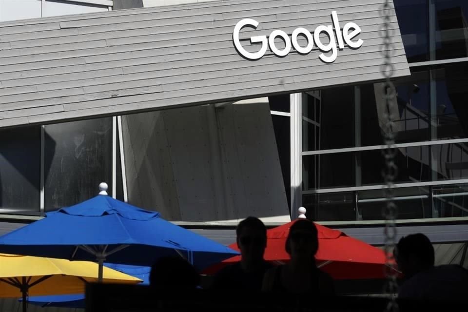 Google dijo que estudiaría el fallo del tribunal antes de decidir qué medidas tomar.