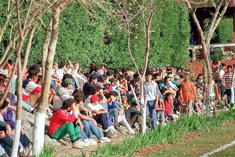 La afición regia pudo ir a los entrenamientos y conocer a los jugadores en El Cerrito.