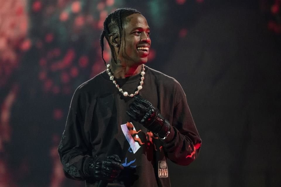 El rapero Travis Scott sigue sufriendo las repercusiones de Astroworld, ahora Dior pospuso la colaboración que tenían prevista para 2022.