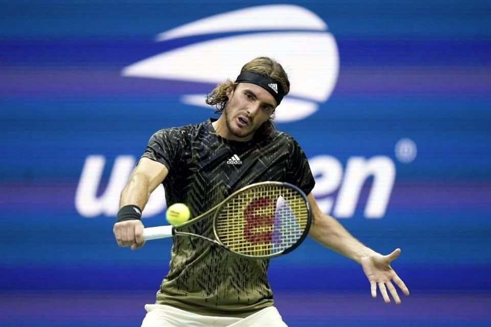 En 2021, Stefanos Tsitsipas perdió la Final de Roland Garros con Novak Djokovic.