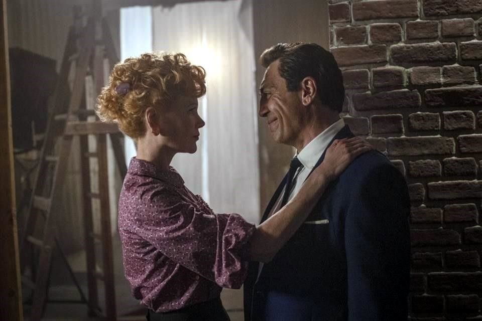 Nicole Kidman relata por qué encarnar a Lucille Ball en 'Being the Ricardos', que ya se puede ver en Amazon Prime, fue todo un aprendizaje. Javier Bardem (der.) coprotagoniza el filme.